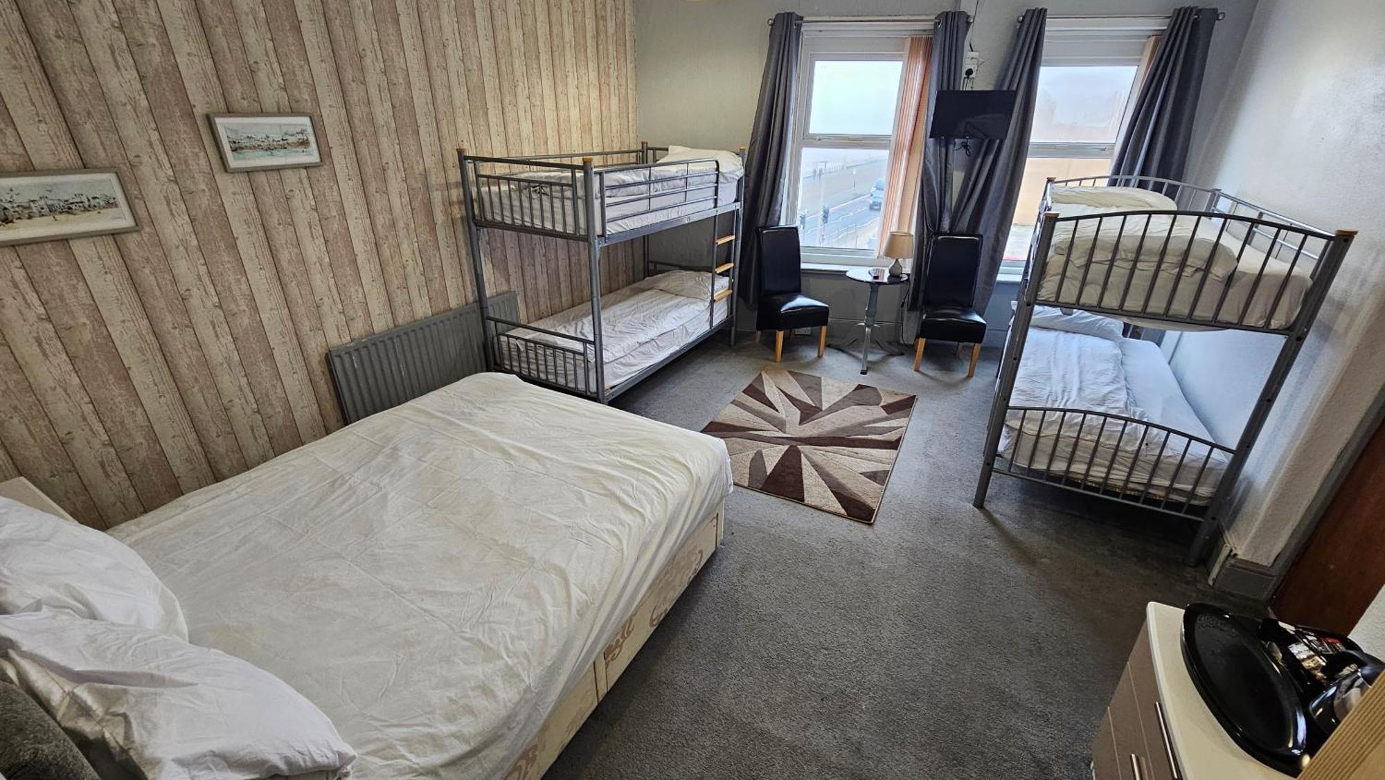 בלקפול Bowies Lodge מראה חיצוני תמונה